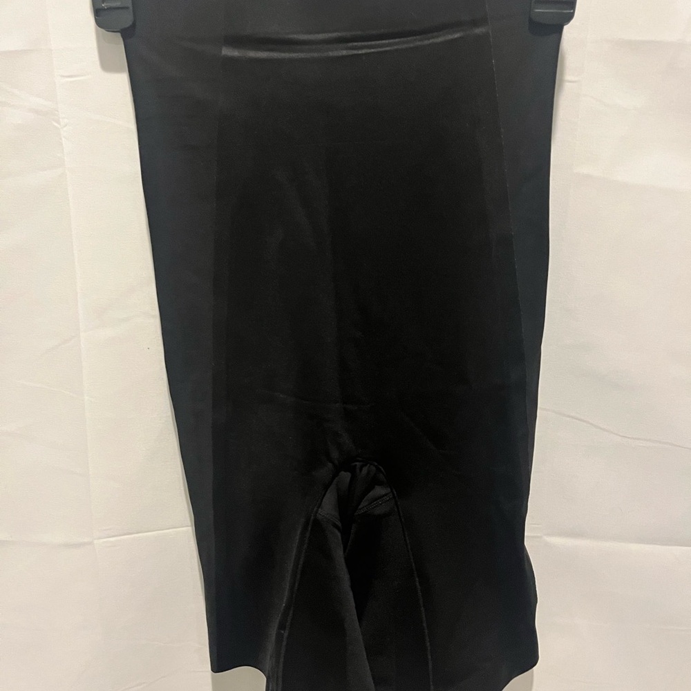 Body hush shape-wear for stomach and thighs. Size small.